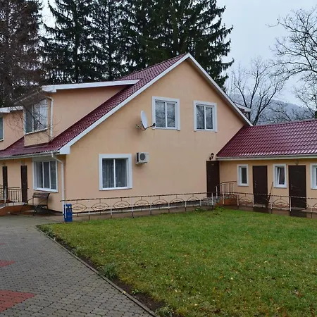 Karpaty Borzhawa Dovhe