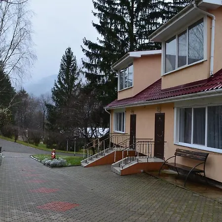 Karpaty Borzhawa *