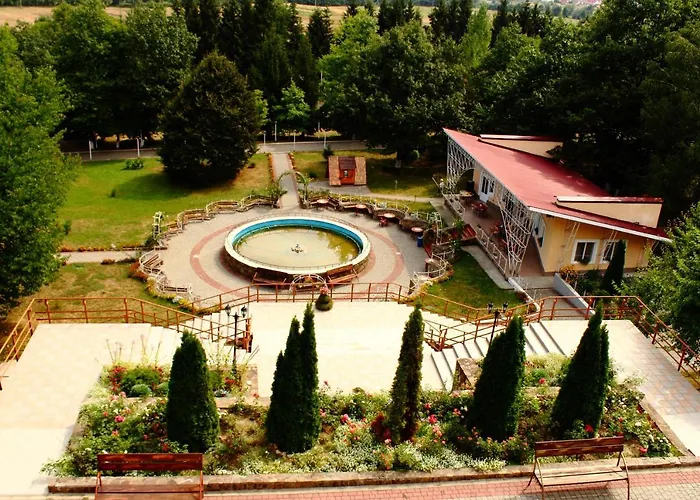 Karpaty Borzhawa Resort *